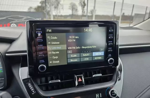 TOYOTA Corolla 1.8i (140 KM) CVT