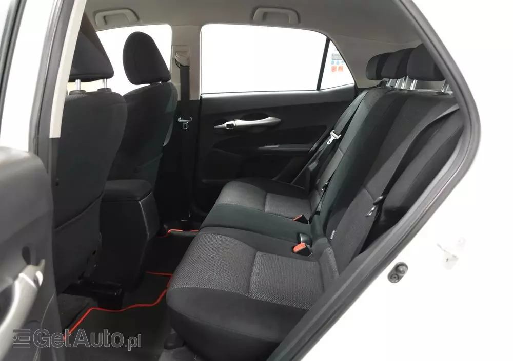 TOYOTA Auris 1.8 HSD Luna