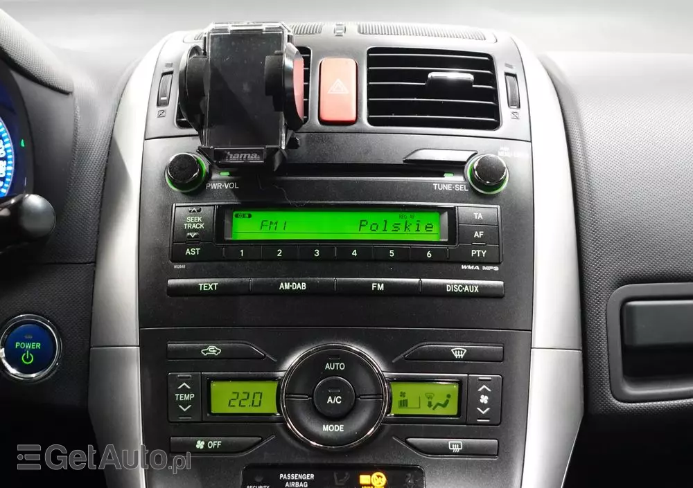 TOYOTA Auris 1.8 HSD Luna