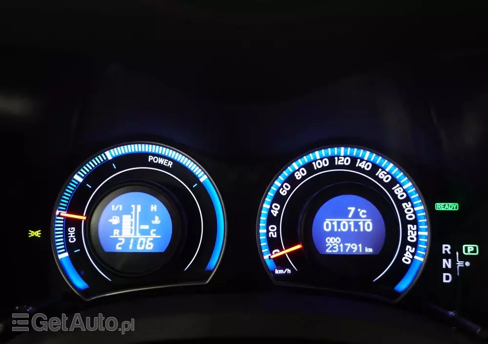 TOYOTA Auris 1.8 HSD Luna