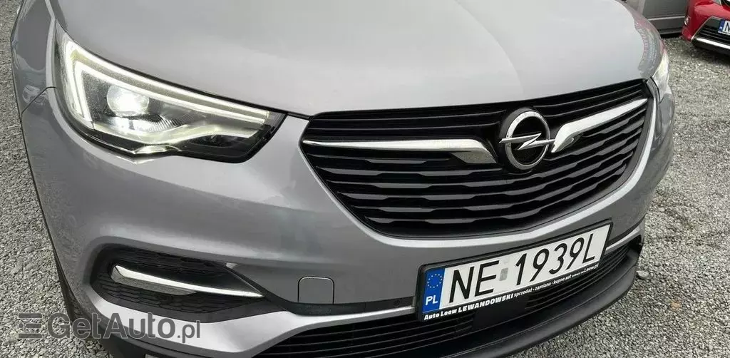OPEL Grandland 
