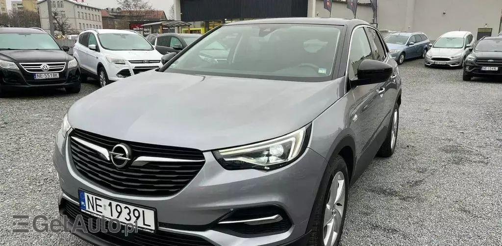 OPEL Grandland 