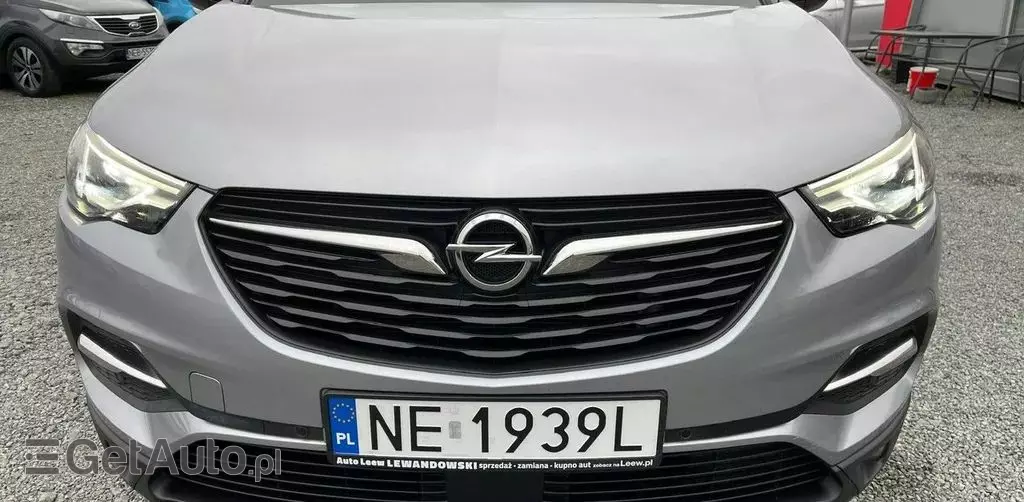 OPEL Grandland 