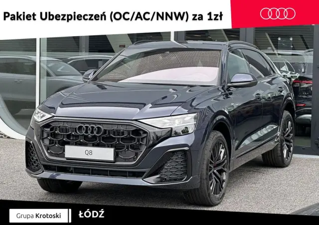 AUDI Q8 