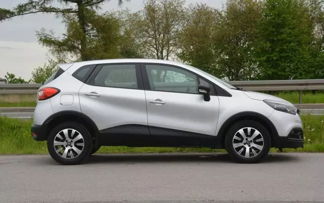 RENAULT Captur 1.2 TCe Zen EDC
