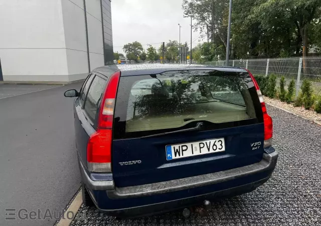VOLVO V70 