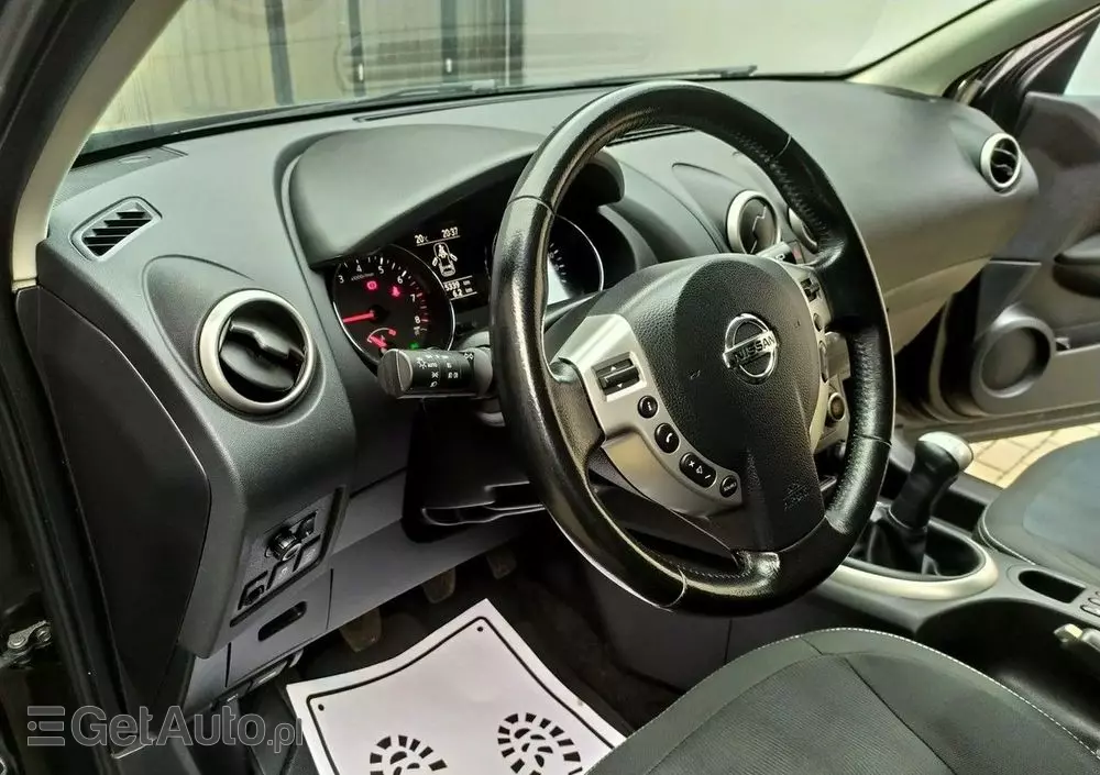 NISSAN Qashqai 1.6 Acenta