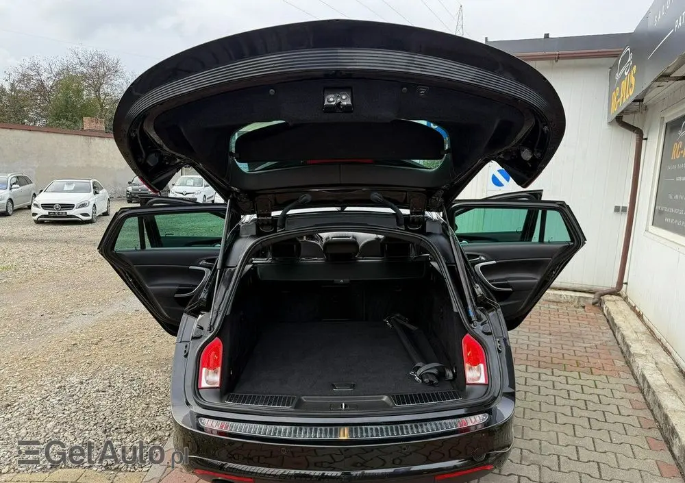 OPEL Insignia Sports Tourer 2.0 Diesel Automatik Ultimate