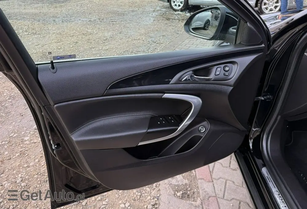 OPEL Insignia Sports Tourer 2.0 Diesel Automatik Ultimate