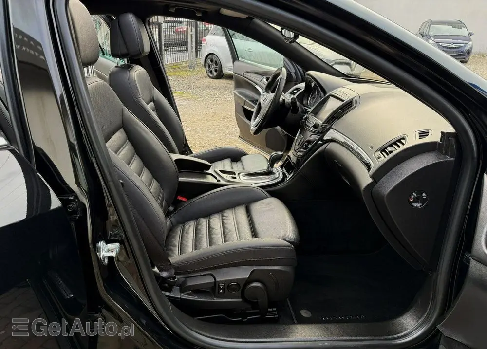 OPEL Insignia Sports Tourer 2.0 Diesel Automatik Ultimate