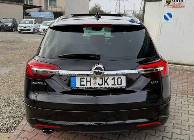 OPEL Insignia Sports Tourer 2.0 Diesel Automatik Ultimate