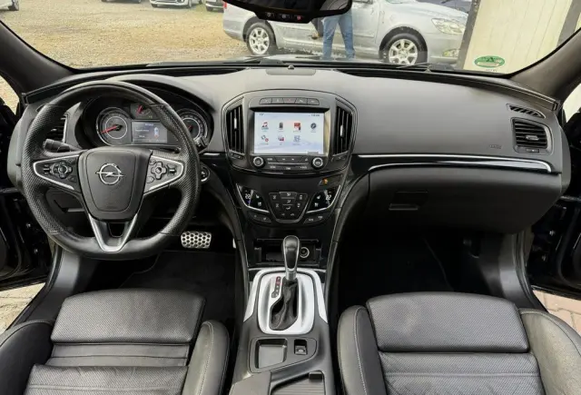 OPEL Insignia Sports Tourer 2.0 Diesel Automatik Ultimate