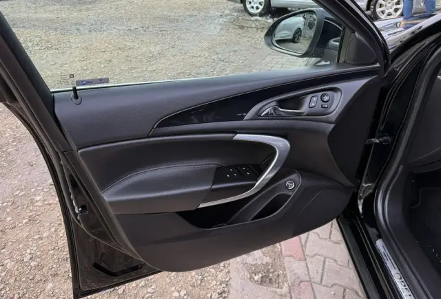 OPEL Insignia Sports Tourer 2.0 Diesel Automatik Ultimate