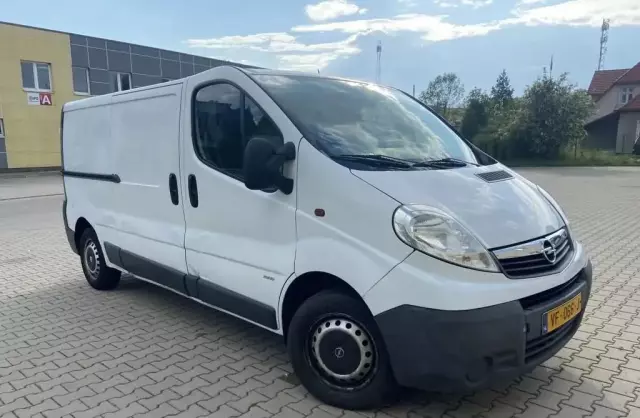 OPEL Vivaro 
