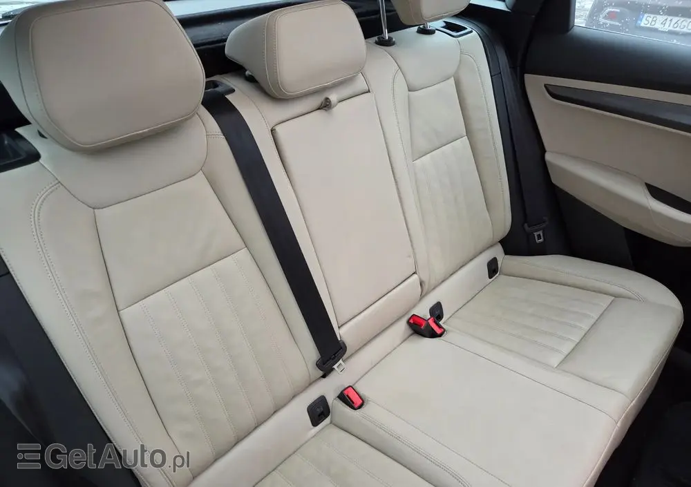 SKODA Karoq 2.0 TDI SCR 4x4 Style DSG