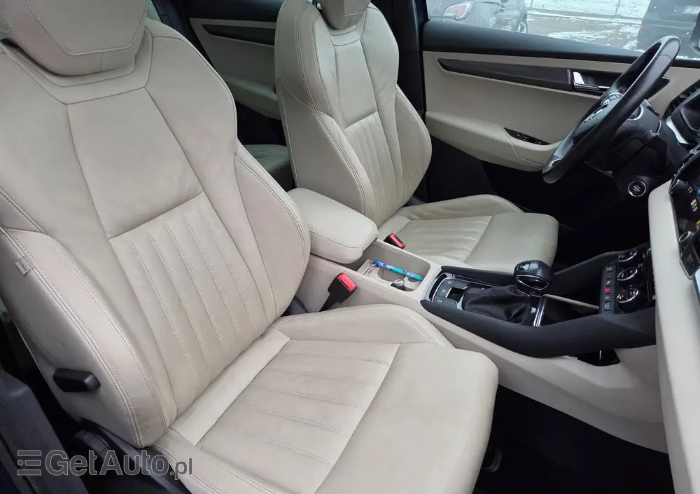 SKODA Karoq 2.0 TDI SCR 4x4 Style DSG