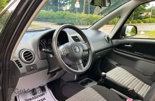 SUZUKI SX4 
