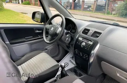 SUZUKI SX4 