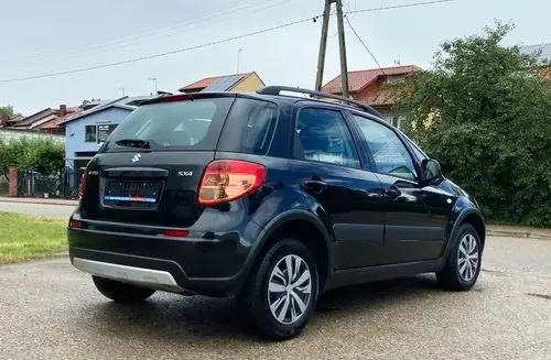 SUZUKI SX4 