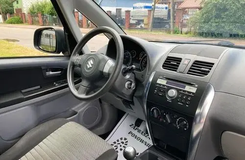 SUZUKI SX4 