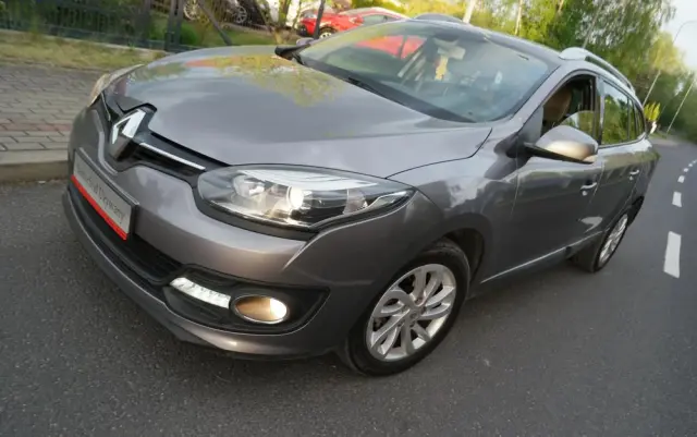RENAULT Megane 