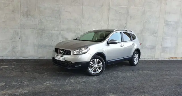 NISSAN Qashqai+2 2.0 dCi 4x4 Tekna