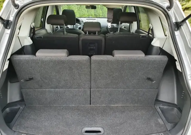 NISSAN Qashqai+2 2.0 dCi 4x4 Tekna