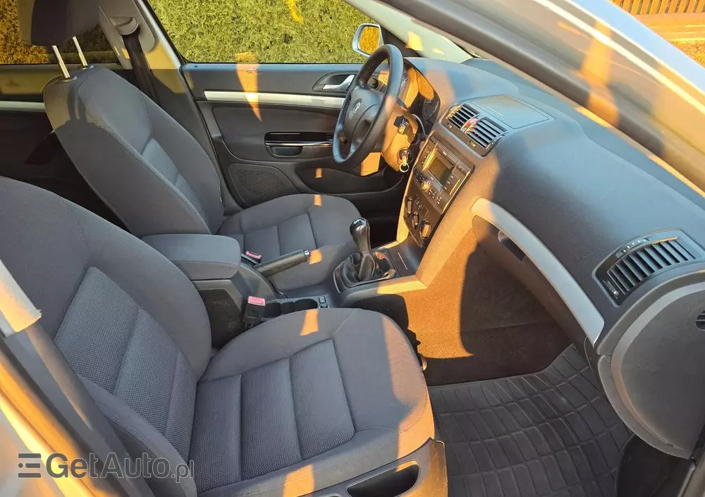 SKODA Octavia 