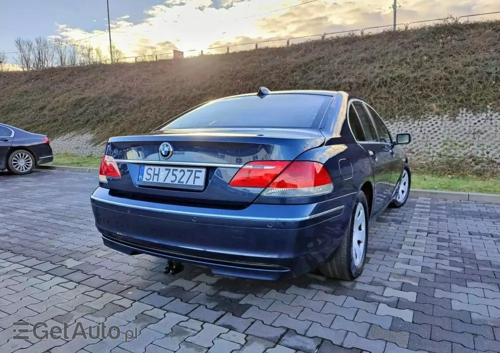 BMW Seria 7 740i