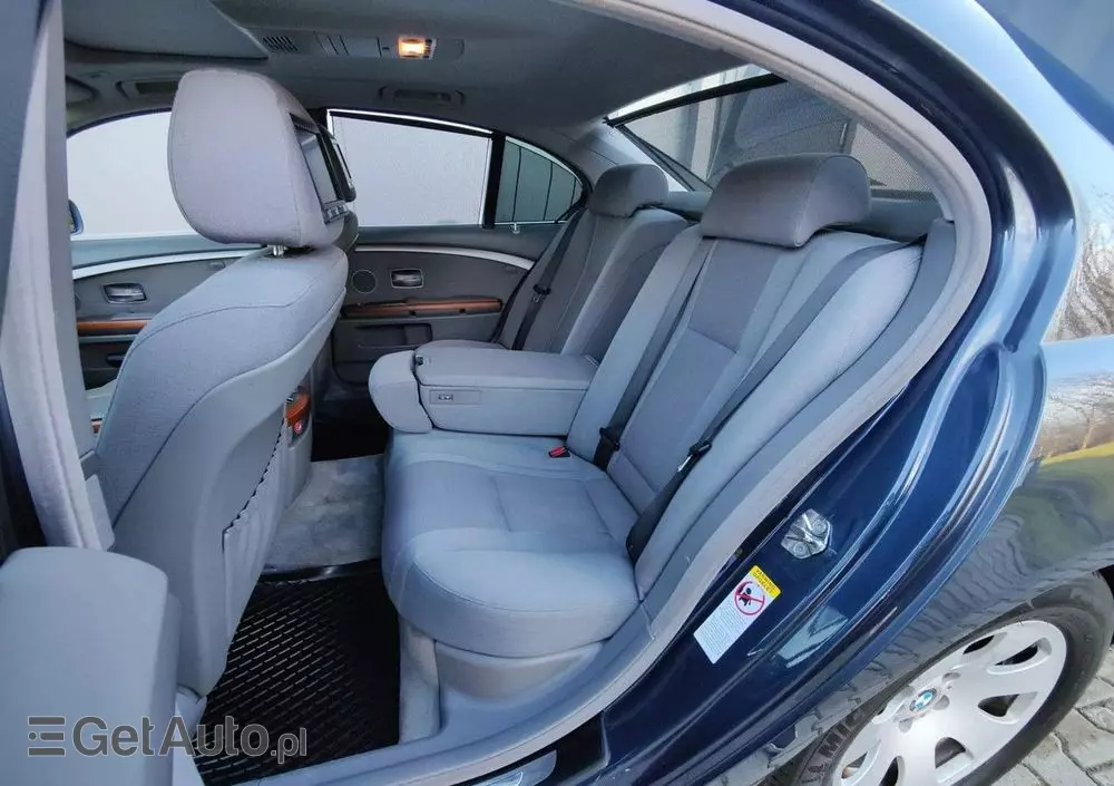 BMW Seria 7 740i