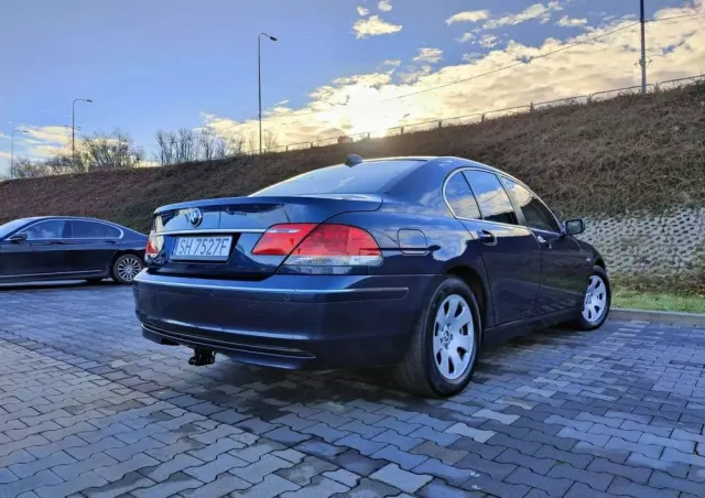 BMW Seria 7 740i