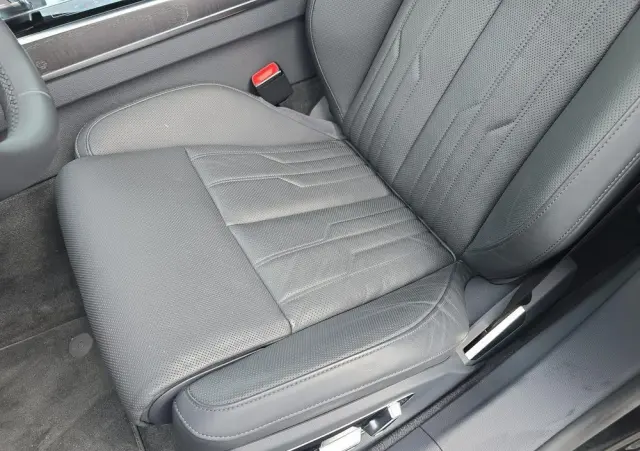 AUDI A8 L 55 TFSI quattro tiptronic