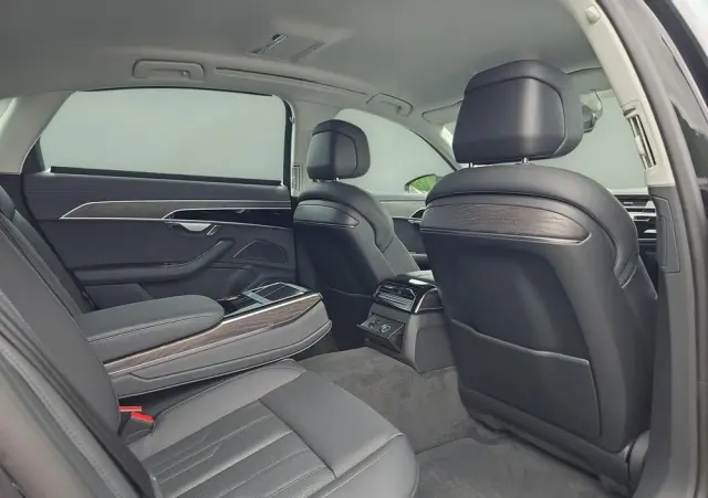 AUDI A8 L 55 TFSI quattro tiptronic