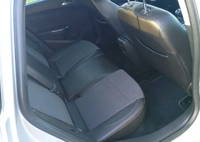 OPEL Astra 1.6 Turbo Cosmo