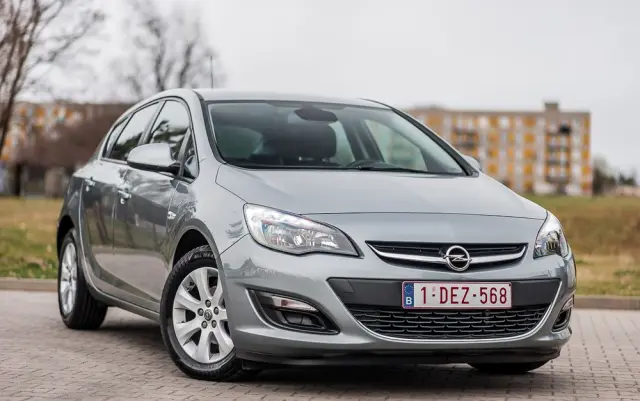 OPEL Astra 