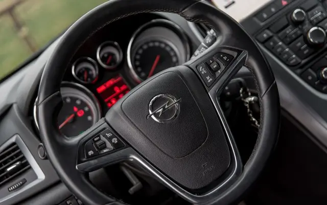 OPEL Astra 