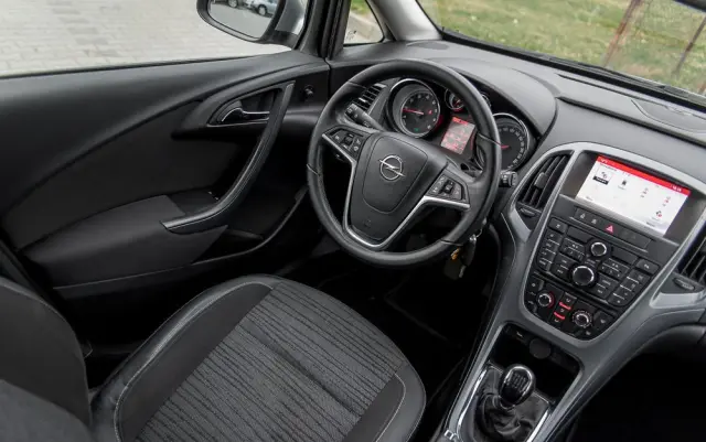 OPEL Astra 