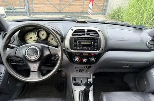 TOYOTA Rav 4 