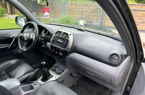 TOYOTA Rav 4 