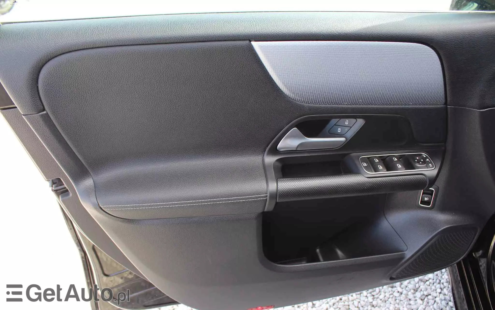 MERCEDES-BENZ Klasa B 200 d 8G-DCT AMG Line