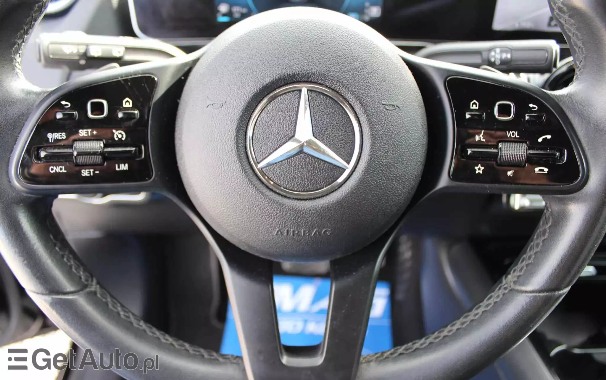 MERCEDES-BENZ Klasa B 200 d 8G-DCT AMG Line