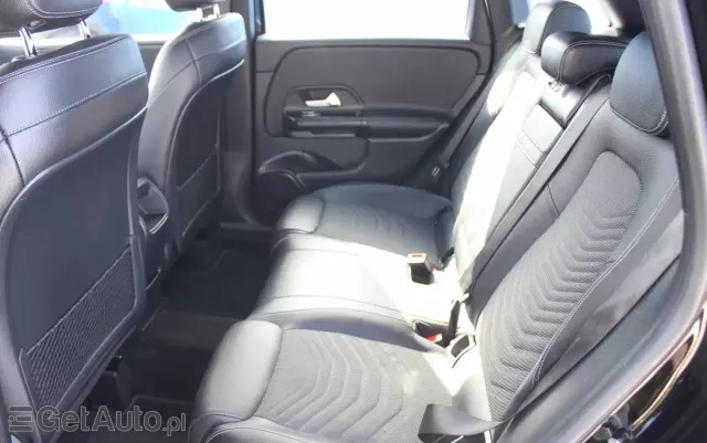 MERCEDES-BENZ Klasa B 200 d 8G-DCT AMG Line