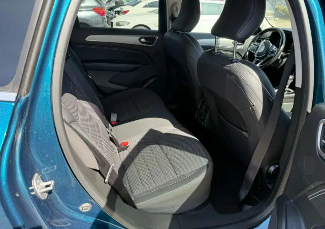 RENAULT Arkana E-TECH 145 INTENS