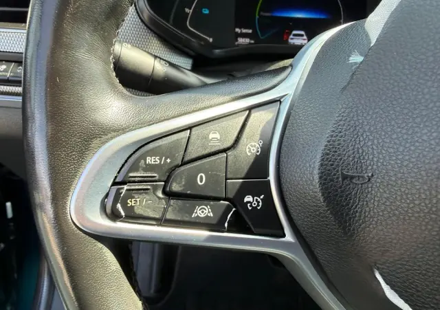 RENAULT Arkana E-TECH 145 INTENS