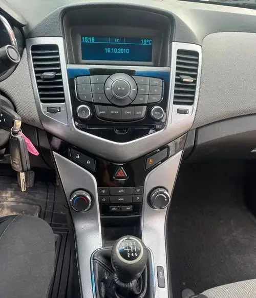 CHEVROLET Cruze 