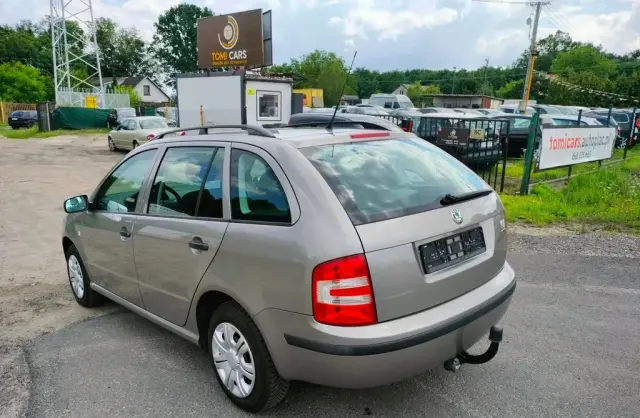 SKODA Fabia 