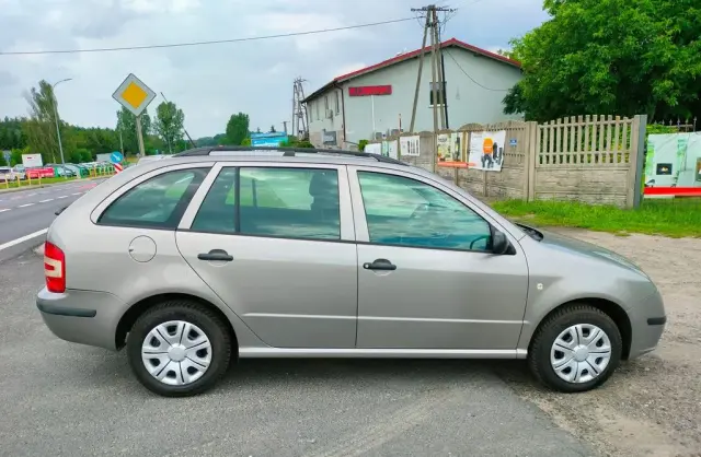 SKODA Fabia 