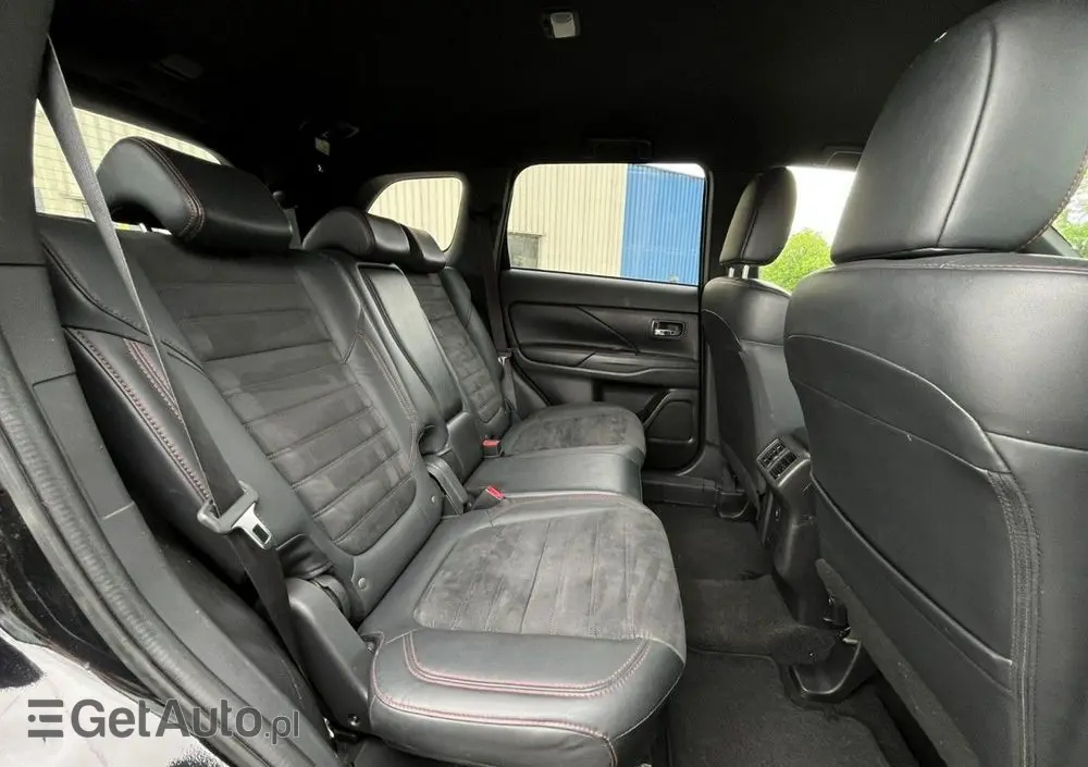 MITSUBISHI Outlander 2.0 Intense 2WD CVT