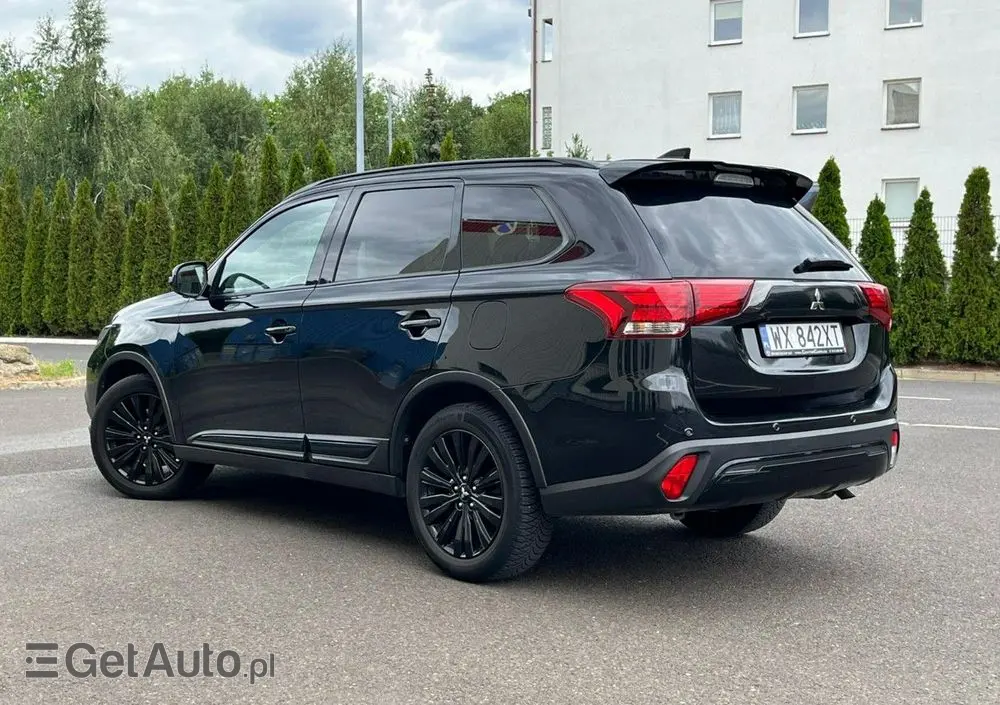 MITSUBISHI Outlander 2.0 Intense 2WD CVT