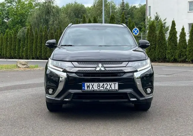 MITSUBISHI Outlander 2.0 Intense 2WD CVT